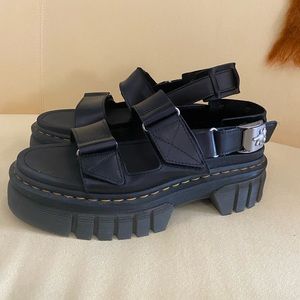 Heaven Marc jacobs dr marten platform sandals